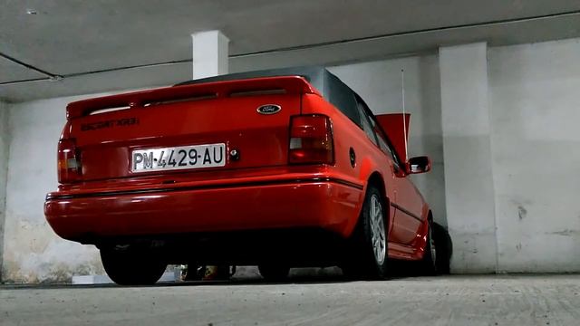 Ford Escort Xr3i Cabrio cold start смотреть онлайн