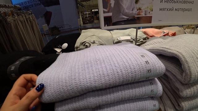 Подарки из Сочи/В торговом центре Европолис/Familia, Uniqlo, Ив Роше, MODI/IL Patio бизнес-ланч