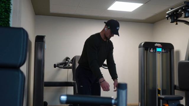 Тренировка, размисли и съвети (Сурови кадри) смотреть онлайн