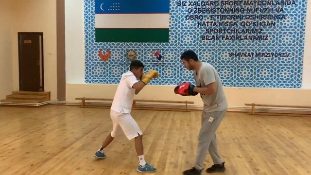 Тимур Рахматжонов и тренер Фаррух Киличев.?????? смотреть онлайн