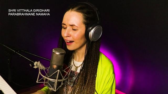 SHREE VITTHALA GIRIDHARI PARABRAHMANE NAMAHA - LIVE Healing Mantra 4 BY LalitaDasika смотреть онлайн