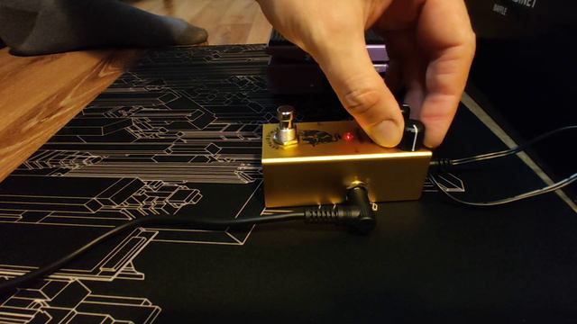 Saphue Tremolo Pedal