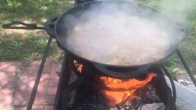 "В плове только курица" плов по дачному .В Казане FORESTER. смотреть онлайн