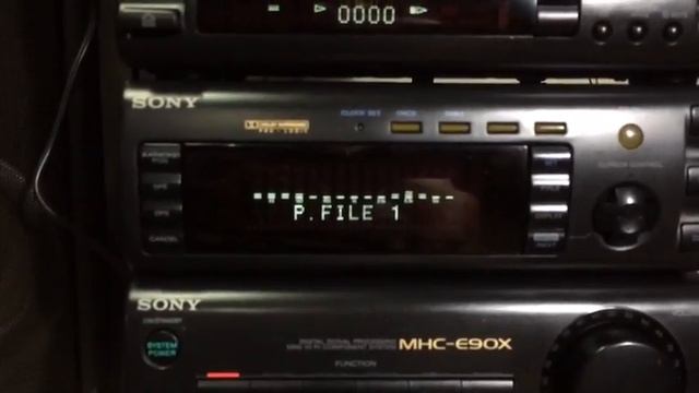 SONY E90X смотреть онлайн