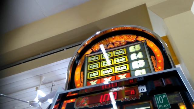 UK ARCADES FRUIT MACHINE MIX GRANNY PLAYS - ASTRA CLASSICS ETC - WSM - смотреть онлайн