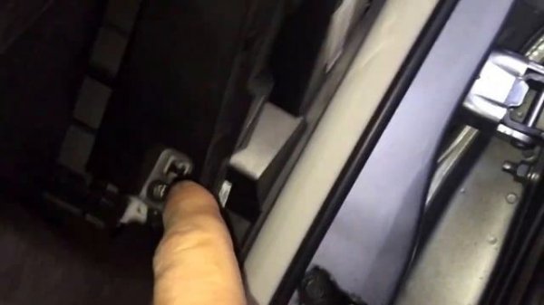 2011-2015 Infiniti g25 g35 g37 Cabin Filter Replacement