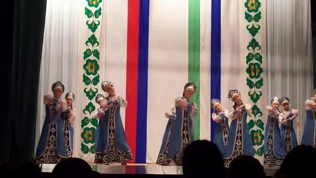 Русский народный танец Хоровод. смотреть онлайн
