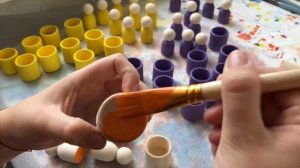 Как и чем покрасить деревянные игрушки? Безопасные краски для детских игрушек.