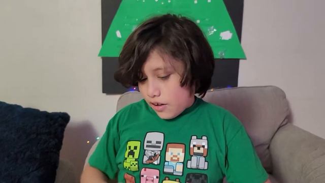 Christmas Surprise ball and toys boxes. смотреть онлайн