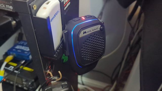 Midland CB Talk App & Docking Station / Charger смотреть онлайн