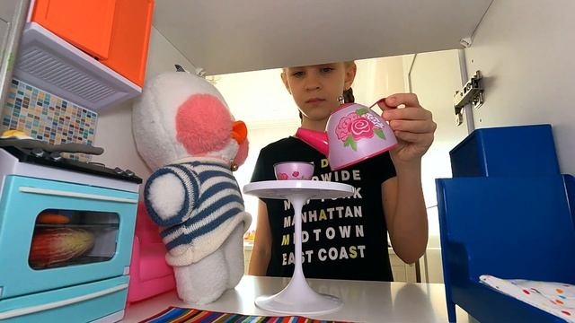 Дом уточки - уголок Лалафанфан / Утка Лалафанфан. Уточка Lalafanfan. Уточка из тт. Утка Лалафан. смотреть онлайн