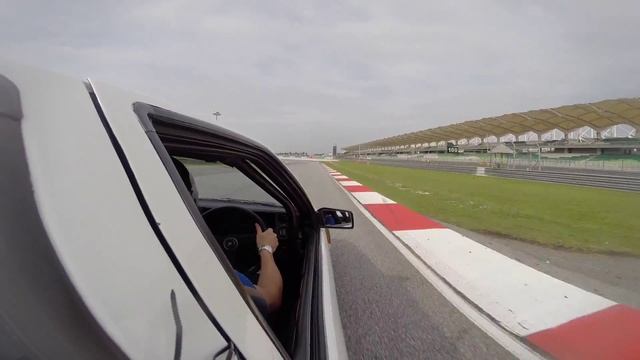 AE86 having fun at Time to Attack 2014 Final Round at Sepang F1 Circuit смотреть онлайн