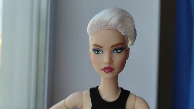 Barbie LOOKS Andra. Model #8 ?