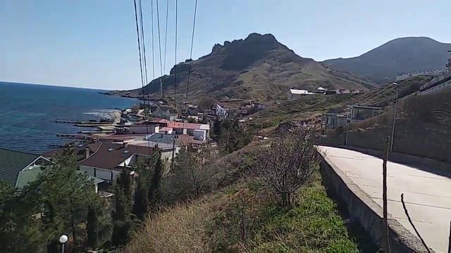 Вид с ул. Победы, Коктебель. 7.4.2022 смотреть онлайн