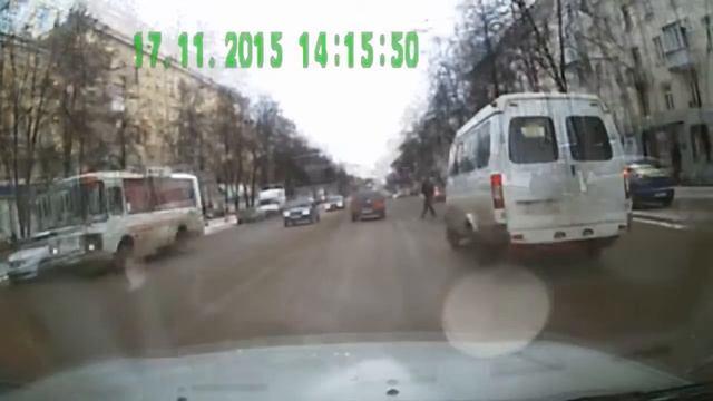 Слепой пешеход , Уфа 17 11 2015 смотреть онлайн