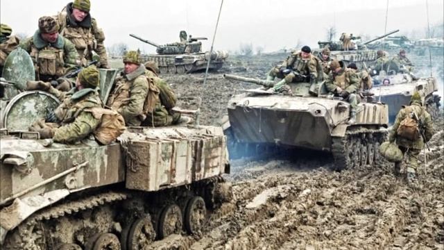 Для чего на станциях метро стоят загадочные металлические бочки с дверцами смотреть онлайн