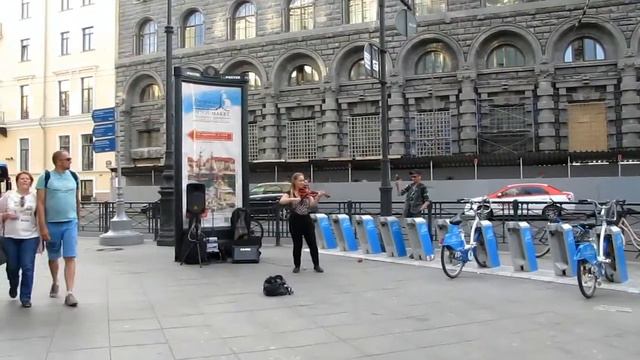 Очередной уличный концерт у "Адмирала". Много болельщиков на ЧМ2018. 16 июня 2018 г. смотреть онлайн
