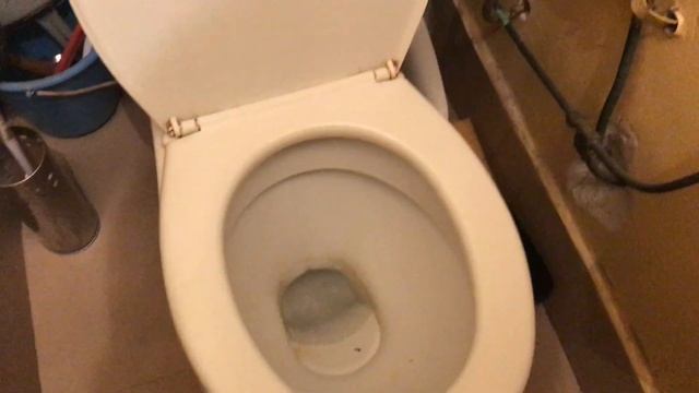 Как прочистить тотальный засор туалета за 2 минуты? Ответ прост! Надо лишь... смотреть онлайн