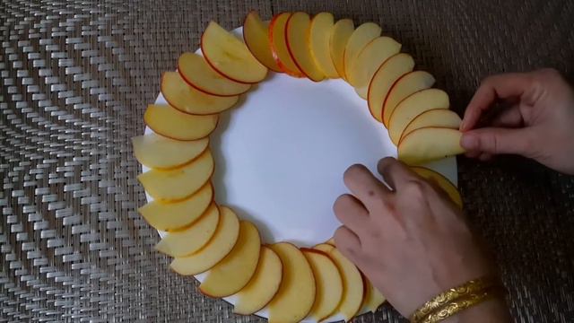 How To Make Banana Apple Kiwi Beautiful Decoration | Fruit Carving By NS Vlog channel смотреть онлайн