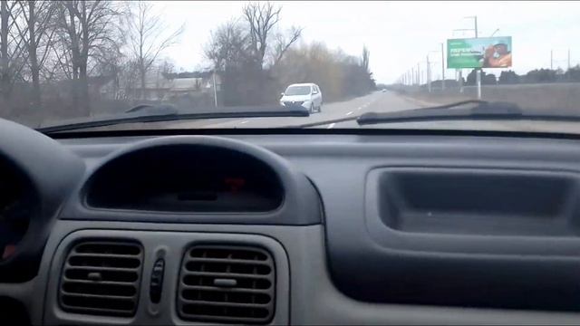Тест драйв испытание скорости Рено Клио. смотреть онлайн