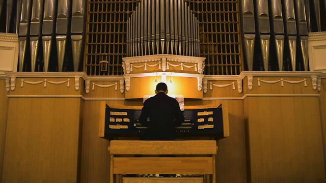 Frank Bridge - Adagio in E-major смотреть онлайн