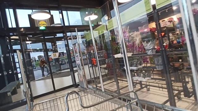 дальнобой по Европе. Франция проблемы с душем, прям сговор какой-то. смотреть онлайн