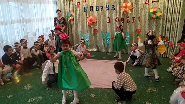 Очень красивый танец в детском саду Уч Коргон | Нооруз смотреть онлайн