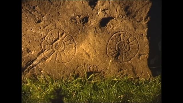 Dowth Stone of the Seven Suns illuminated смотреть онлайн