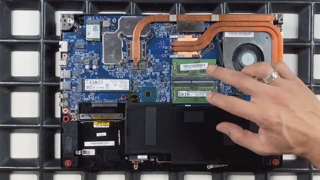 MSI GF63 Thin 10UD von Innen - RAM, SSD, Akku, Lüfter wechseln смотреть онлайн