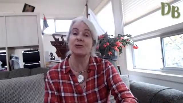 Chickens, Berlin Community garden, BC Builders Greenhouse, Christmas cactus смотреть онлайн