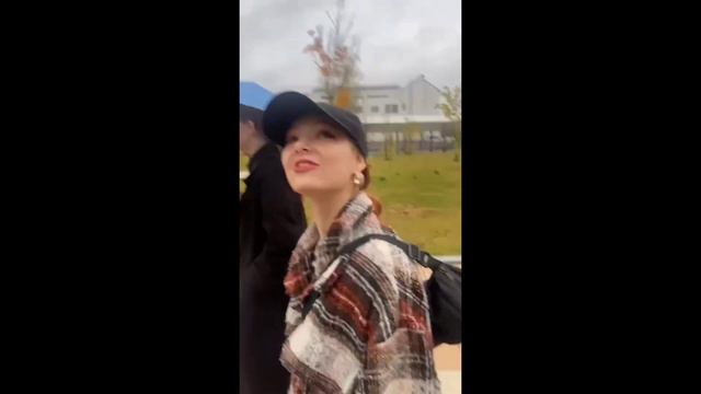 [VLOG] СЪЕМКИ AKELOYA / УЖАСНЫЙ АЙС ЛАТТЕ / ЛИДЕР АБЬЮЗЕР / GANGNAM КУРОЧКА смотреть онлайн