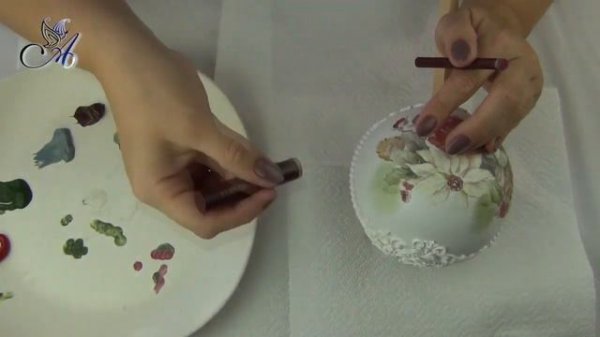 Decoupage Tutorial - Christmas Decoration - DIY