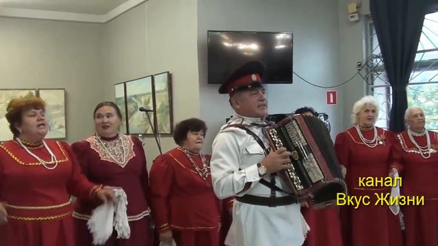 поет казачий ансамбль "Серебряный родник" смотреть онлайн