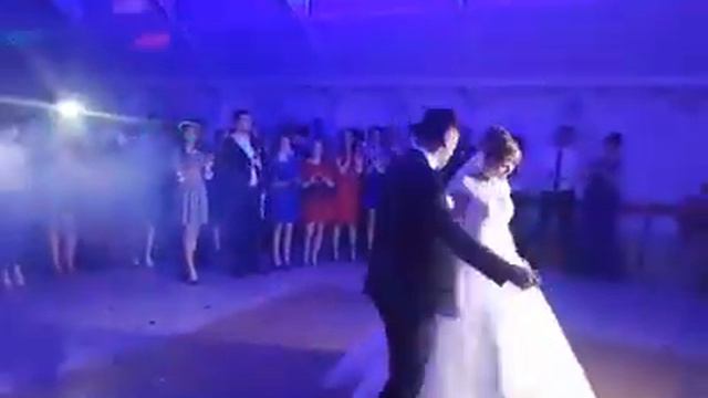 Dansul Mirilor Mihai si Tatiana смотреть онлайн