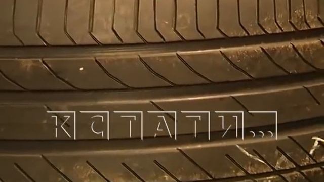 «Лысые» покрышки превращают в «почти новые» и продают ничего не подозревающим покупателям смотреть онлайн