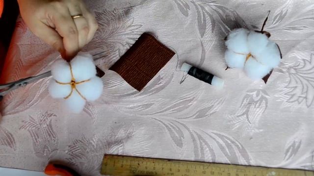 Хлопок или хлопчатника вставка для букета из конфет. смотреть онлайн