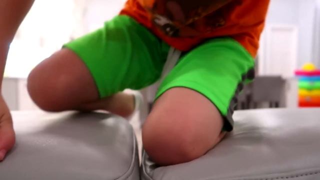 Fun Pretend Play with Dolls, Are you sleeping brother John смотреть онлайн