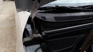 установка газовых упоров на Hyundai Creta