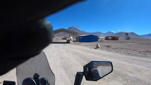 [S2 - Eps. 56] Crossing Into BOLIVIA!.