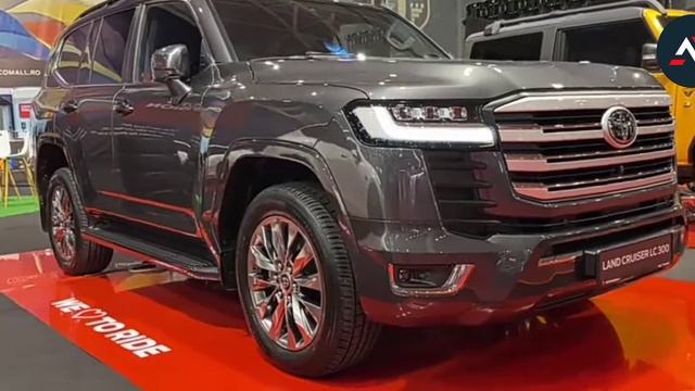New TOYOTA LAND CRUISER 300 (2023) - FIRST LOOK exterior & interior (70th ANNIVERSARY) смотреть онлайн