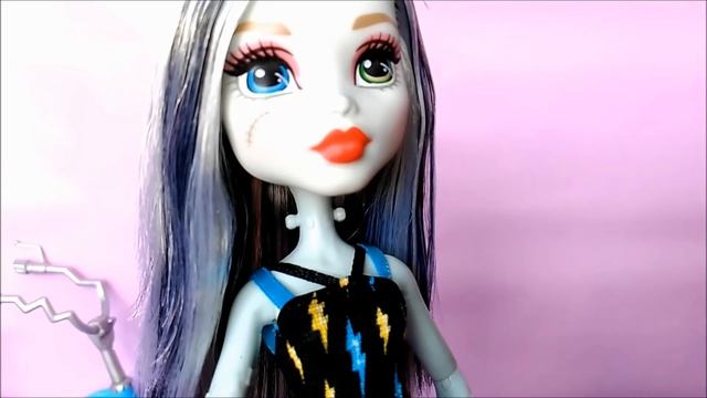 Френки Штейн на велосипеде ✿ Frankie Stein "Boltin' Bicycle" ✿ Monster High ✿ Обзор || Распаковка смотреть онлайн