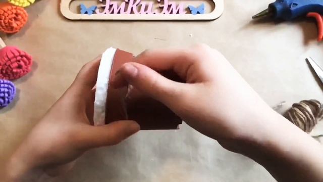 4 ПОТРЯСАЮЩИЕ ИДЕИ на 8 МАРТА Своими руками ПОДАРОК МАМЕ | DIY Flowers from foamiran смотреть онлайн