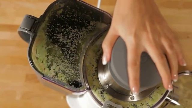 Соковыжималка Kenwood JE730 смотреть онлайн