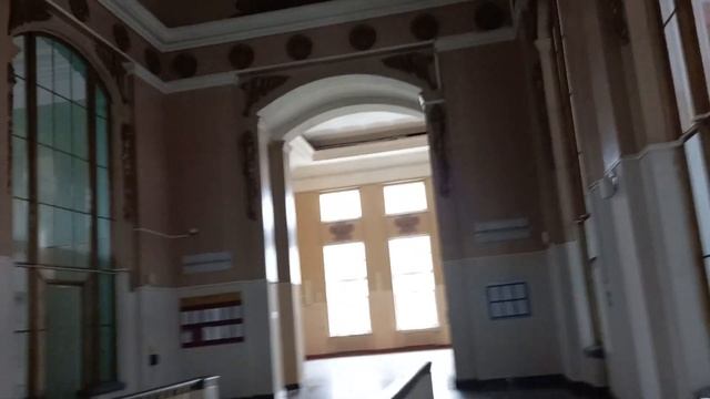 Курск, ЖД вокзал внутри смотреть онлайн