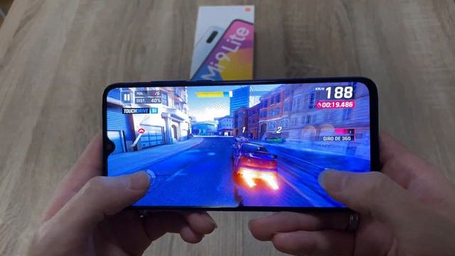Xiaomi Mi9 Lite Unboxing en español смотреть онлайн
