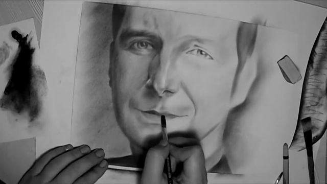 Рисую портрет Дэниса О’Харе в технике "Сухая кисть" ( paint a portrait of Denis O'Hare) смотреть онлайн
