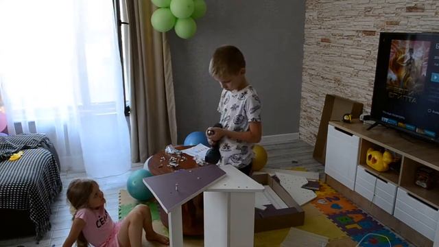 Детская растущая парта и стул Первое место сборка ребенком 6 лет смотреть онлайн