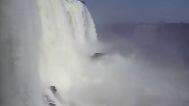 Cataratas de Iguazú - Foz de Iguazú смотреть онлайн