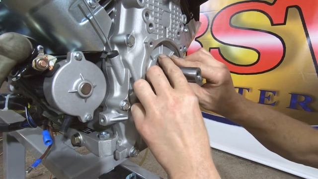 Двигатель " Lifan-2V78F-2 ". Датчик температуры. Замена сальника. смотреть онлайн