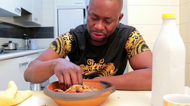 ASMR FUFU AND GOAT CHICKEN PEPPER SOUP MUKBANG | AFRICAN FOOD MUKBANG |FINGER LICKING MUKBANG смотреть онлайн